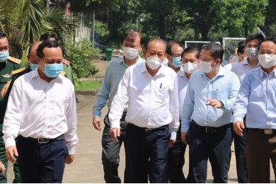 Phó thủ tướng Trương Hòa Bình kiểm tra công tác chống dịch COVID-19 tại TP.HCM