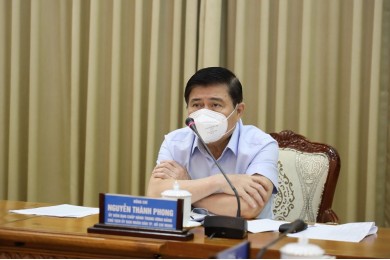 NÓNG: TP.HCM tiếp tục giãn cách xã hội thêm 2 tuần