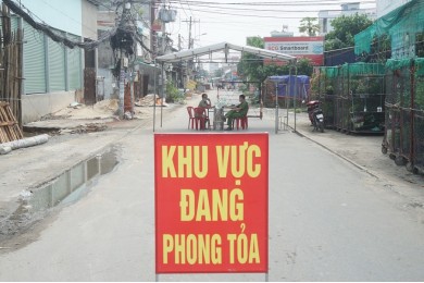 Chủ tịch UBND TP.HCM ban hành Chỉ thị 10 siết chặt, tăng cường biện pháp phòng chống COVID-19
