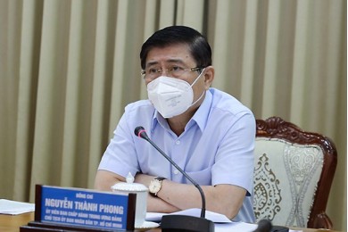 Chủ tịch TP.HCM: Áp dụng biện pháp cao hơn Chỉ thị 16 mà ca nhiễm chưa giảm