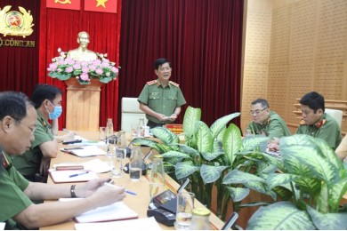 Khẩn trương xuất quân chi viện TP Hồ Chí Minh chống dịch COVID-19