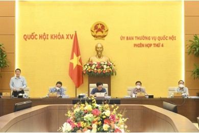 Chuyển sang mô hình thích ứng sống chung an toàn với dịch COVID-19