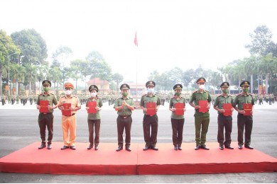 Trường Đại học An ninh nhân dân tổ chức Lễ bế giảng Khóa 16 Đại học An ninh nhân dân hình thức vừa làm vừa học và Khóa 1 Đại học An ninh nhân dân hệ liên thông từ trung cấp lên đại học hình thức vừa làm vừa học mở tại Trường