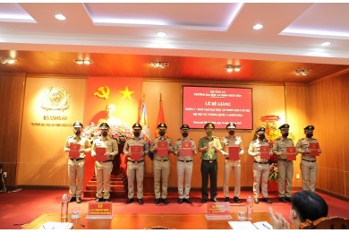 Trường Đại học An ninh nhân dân tổ chức Lễ Bế giảng Khóa 7 – Đào tạo Đại học An ninh cho cán bộ Bộ Nội vụ Vương quốc Campuchia