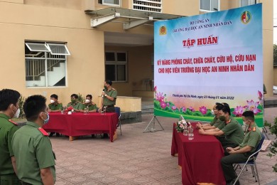 Trường Đại học An ninh nhân dân tổ chức tập huấn kỹ năng phòng cháy chữa cháy, cứu nạn, cứu hộ