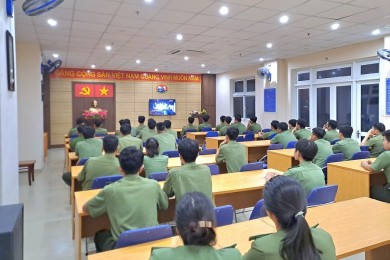 Phòng Quản lý học viên tổ chức học viên xem phát sóng Chương trình “Giai điệu bình yên” số 13 với chủ đề “Bình yên thành phố mang tên Bác” trên kênh truyền hình Công an nhân dân