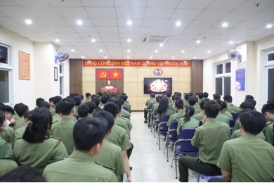 Phòng Quản lý học viên tổ chức cho học viên trực Tết xem truyền hình trực tiếp Chương trình hòa nhạc chào Xuân “New year concert 2023” do Bộ Công an tổ chức