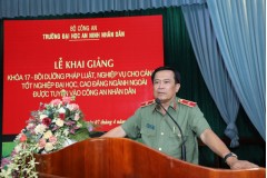 Trường Đại học An ninh nhân dân tổ chức Lễ Khai giảng Khóa 17 - Bồi dưỡng pháp luật, nghiệp vụ cho cán bộ tốt nghiệp đại học, cao đẳng ngành ngoài được tuyển vào Công an nhân dân