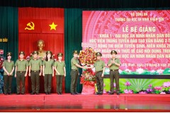 Trường Đại học An ninh nhân dân tổ chức Lễ Bế giảng Khóa VB2-D1 và Lớp tập huấn kiến thức về các nội dung trong Đề án số 06 năm 2024