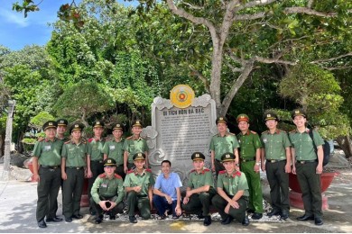 Phát huy tinh thần, ý nghĩa thắng lợi của Kế hoạch phản gián CM12  trong giáo dục ý chí, khát vọng cho thế hệ trẻ Công an nhân dân