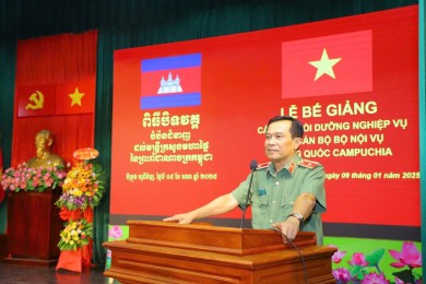 Trường Đại học An ninh nhân dân tổ chức bế giảng các lớp bồi dưỡng nghiệp vụ cho cán bộ Bộ Nội vụ Vương quốc Campuchia