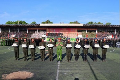 Lễ Bế giảng huấn luyện đầu khóa cho học viên khóa D33 - Đại học An ninh nhân dân, hệ Chính quy tuyển mới tại Bộ Tư lệnh Cảnh sát cơ động