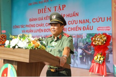 Trường Đại học An ninh nhân dân tổ chức diễn tập đánh giá kết quả tập huấn công tác PCCC, CNCH, huấn luyện đơn vị dự bị chiến đấu và bảo đảm an ninh trật tự