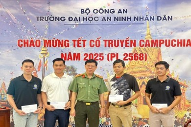 Trường Đại học An ninh nhân dân tổ chức các hoạt động đón Tết cổ truyền Chôl Chnăm Thmây cho học viên Bộ Nội vụ Vương quốc Campuchia năm 2025