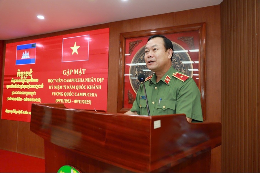 Trường Đại học An ninh nhân dân tổ chức các hoạt động kỷ niệm 72 năm Quốc khánh Vương quốc Campuchia (09/11/1953 – 09/11/2025) Trường Đại học An ninh nhân dân tổ chức các hoạt động kỷ niệm 72 năm Quốc khánh Vương quốc Campuchia (09/11/1953 – 09/11/2025)