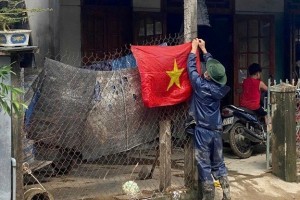 Đoàn công tác Trường Đại học An ninh nhân dân tiếp tục ngày làm việc thứ 4 hỗ trợ nhân dân Đắk Lắk khắc phục hậu quả bão lũ