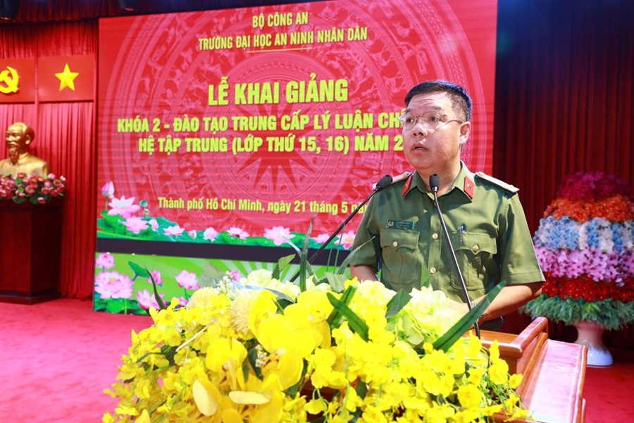 Lễ Khai giảng Khóa 2 - Đào tạo trung cấp lý luận chính trị, hệ tập trung (lớp thứ 15, 16) Lễ Khai giảng Khóa 2 - Đào tạo trung cấp lý luận chính trị, hệ tập trung (lớp thứ 15, 16)