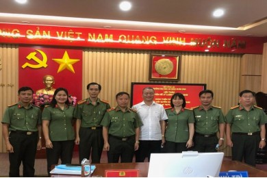 Hội thảo cấp Trường chuyên đề lý luận cấp Tiểu ban “Hoàn thiện cơ chế bảo vệ và thúc đẩy quyền con người ở Việt Nam”