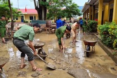 Lực lượng Công an nhân dân chủ động ứng phó với bão số 7 và giúp đỡ người dân khắc phục hậu quả cơn bão gây ra