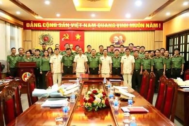 Trường Đại học An ninh nhân dân tổ chức Lễ công bố các quyết định thăng cấp bậc hàm, nâng bậc lương