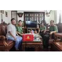 Trường Đại học An ninh nhân dân thăm, chúc mừng các đồng chí nguyên Lãnh đạo và gia đình các đồng chí cố Lãnh đạo Nhà trường nhân kỷ niệm 80 năm Ngày truyền thống lực lượng An ninh nhân dân.