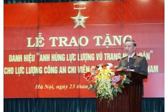 Lực lượng Công an chi viện chiến trường miền Nam đón nhận danh hiệu Anh hùng lực lượng vũ trang nhân dân