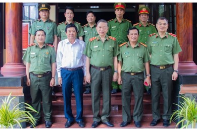 Bộ trưởng Tô Lâm làm việc với Công an một số tỉnh Tây Nam bộ