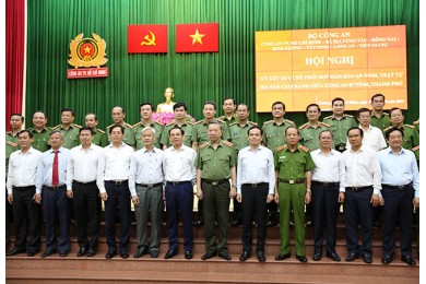 Phối hợp chặt chẽ, đảm bảo ANTT ở vùng kinh tế trọng điểm phía Nam