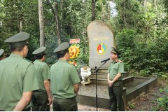 Trường Đại học An ninh nhân dân tổ chức hoạt động về nguồn nhân kỷ niệm 63 năm Ngày truyền thống