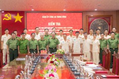 Đoàn công tác của Đảng ủy Công an Trung ương kiểm tra kết quả thực hiện Nghị quyết số 07-NQ/ĐUCA và Chương trình phát triển thanh niên Công an giai đoạn 2013 - 2020 tại Trường Đại học An ninh nhân dân